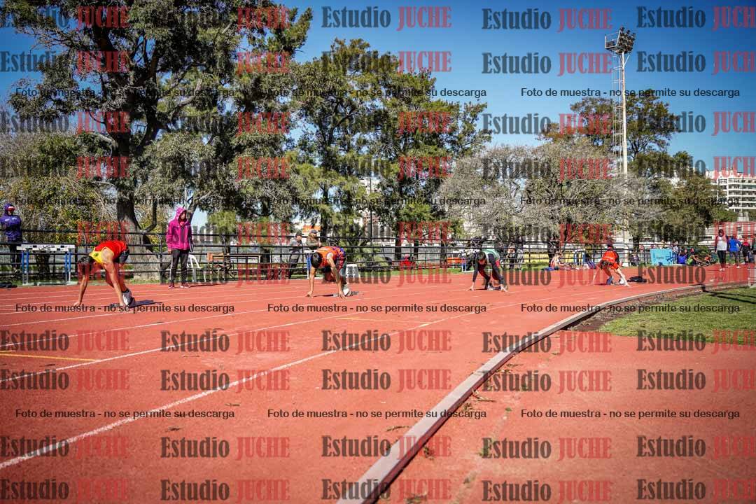 Fotos de los 200 m llanos de varones
