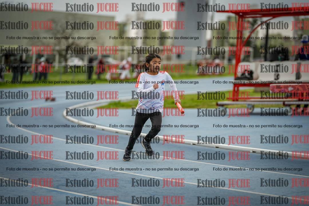 Fotos de las postas 5x80 m de mujeres - U14 - FINAL
