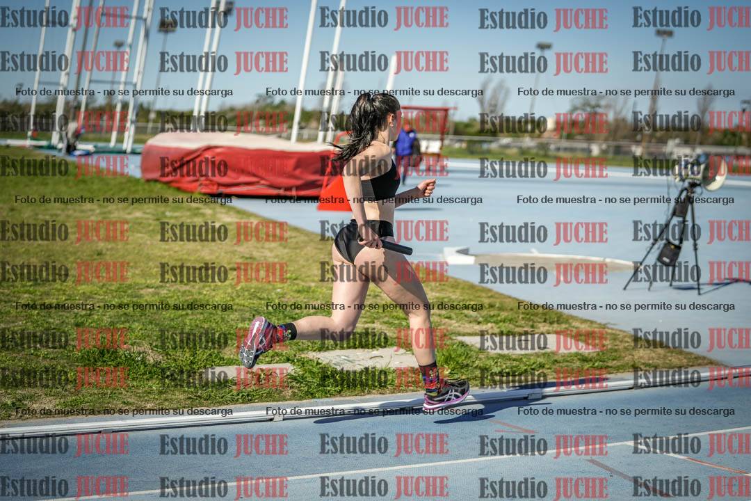 Fotos de las Postas 4x400 m de mujeres y varones
