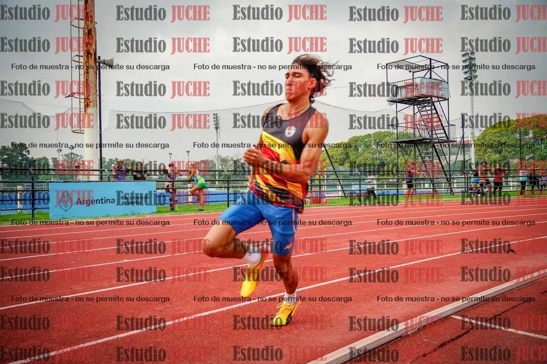 Fotos de los 200 m llanos de varones