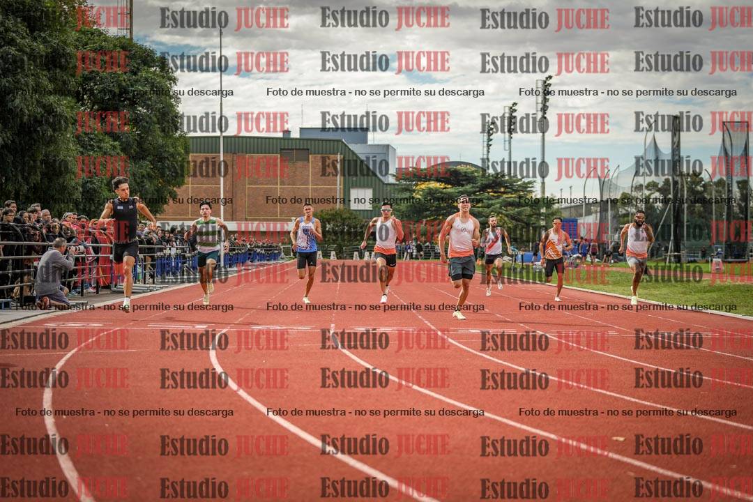 Fotos de los 400 m llanos de varones