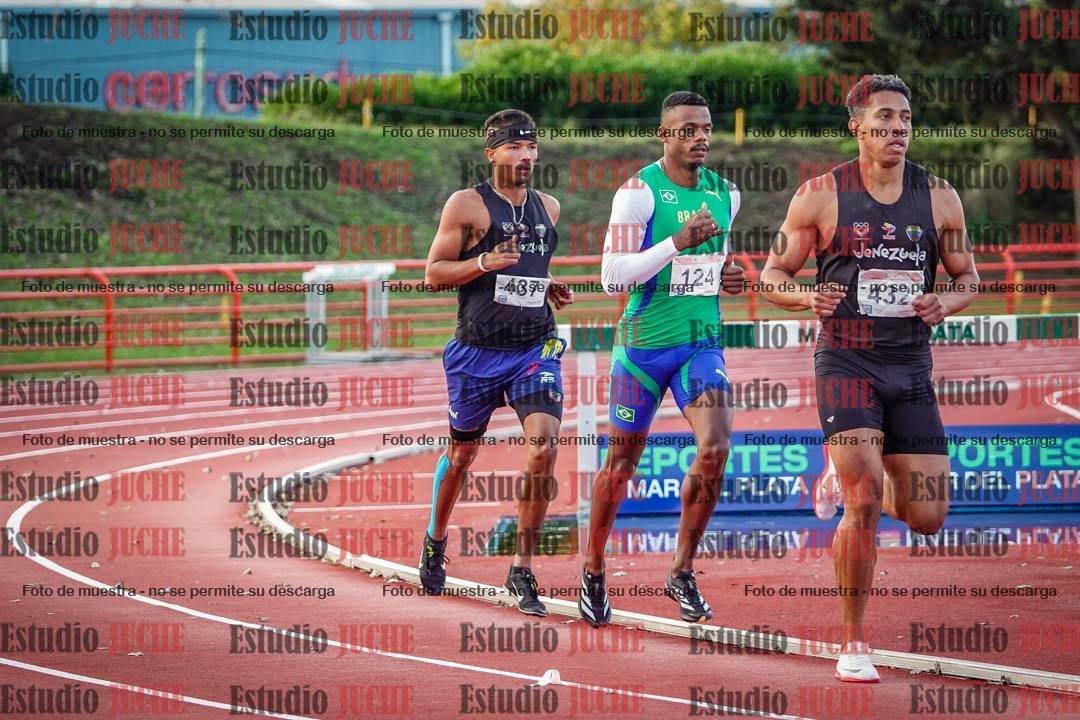 Fotos de los 1500 m llanos de varones - deca 10