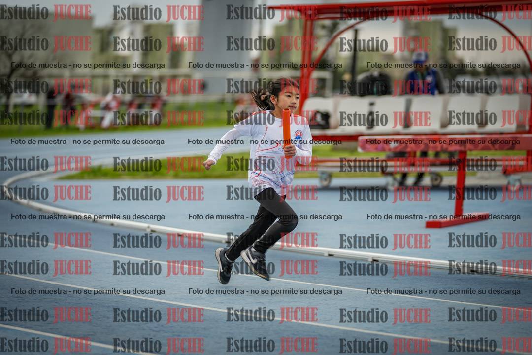 Fotos de las postas 5x80 m de mujeres - U14 - FINAL