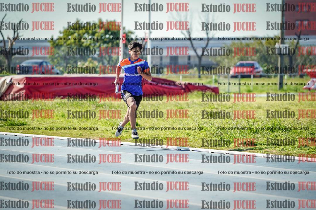 Fotos de las Postas 4x400 m de mujeres y varones