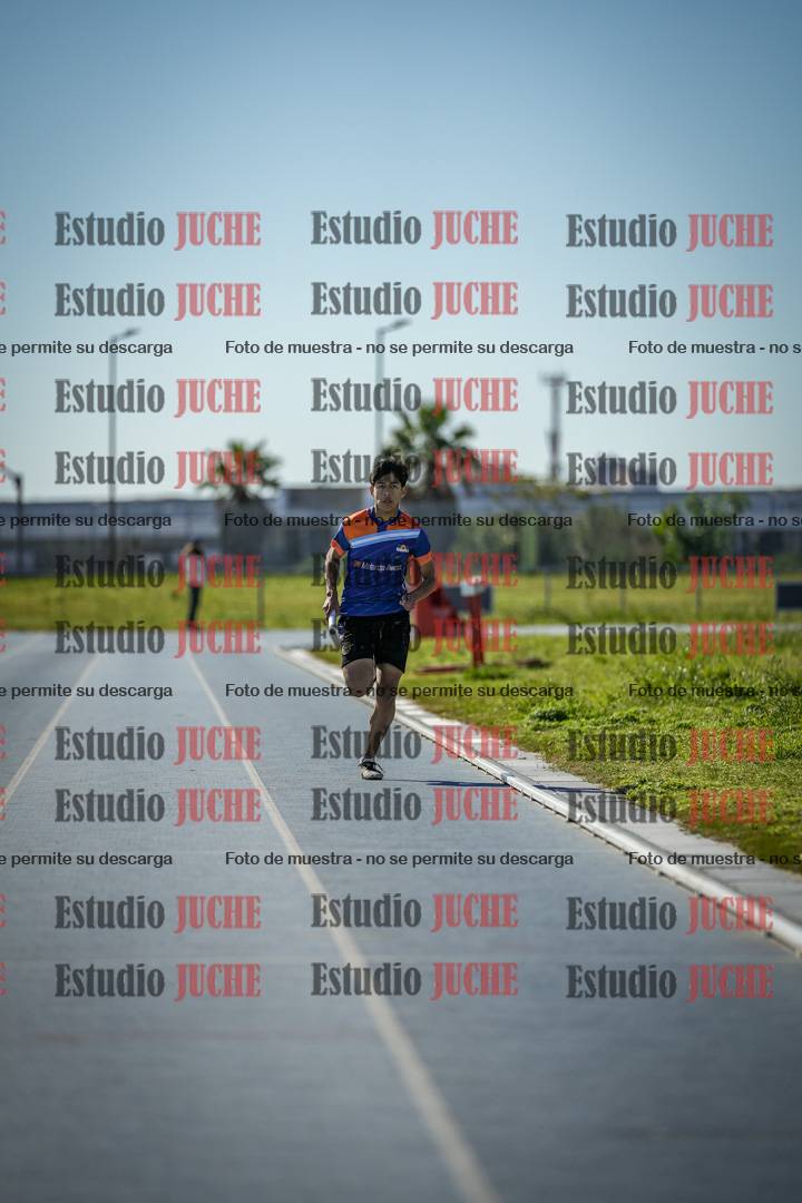 Fotos de las Postas 4x400 m de mujeres y varones