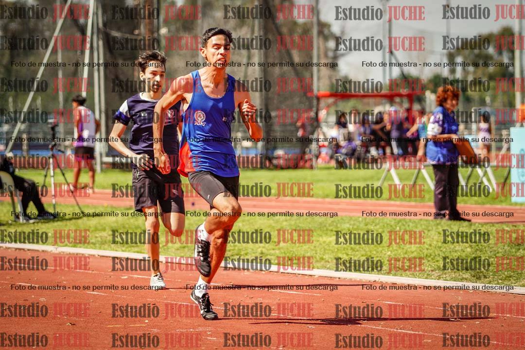 Fotos de los 400 m llanos de varones
