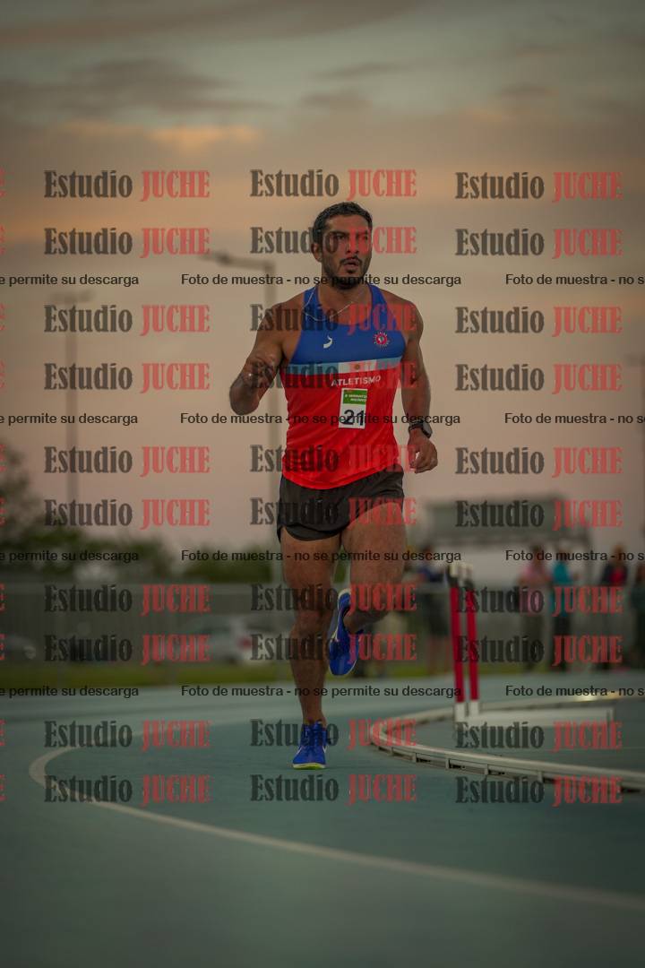 Fotos de los 3000 m llanos de varones