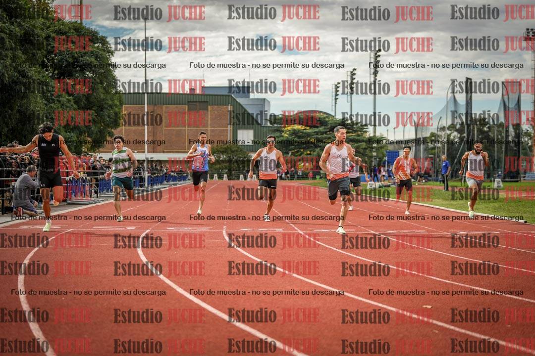 Fotos de los 400 m llanos de varones