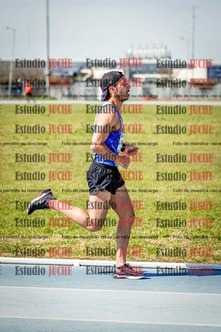 Fotos de los 3000 m llanos de varones