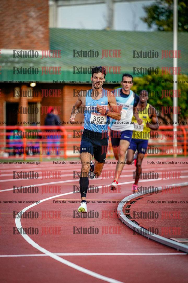 Fotos de los 1500 m llanos de varones - deca 10