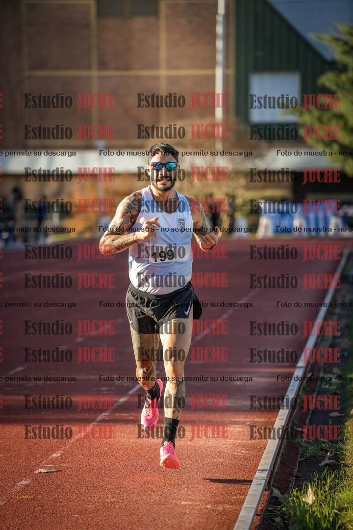 Fotos de los 3000 m llanos de varones