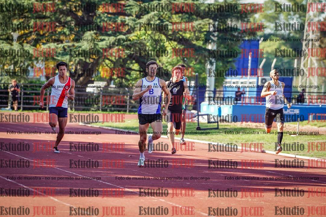 Fotos de los 400 m llanos de varones