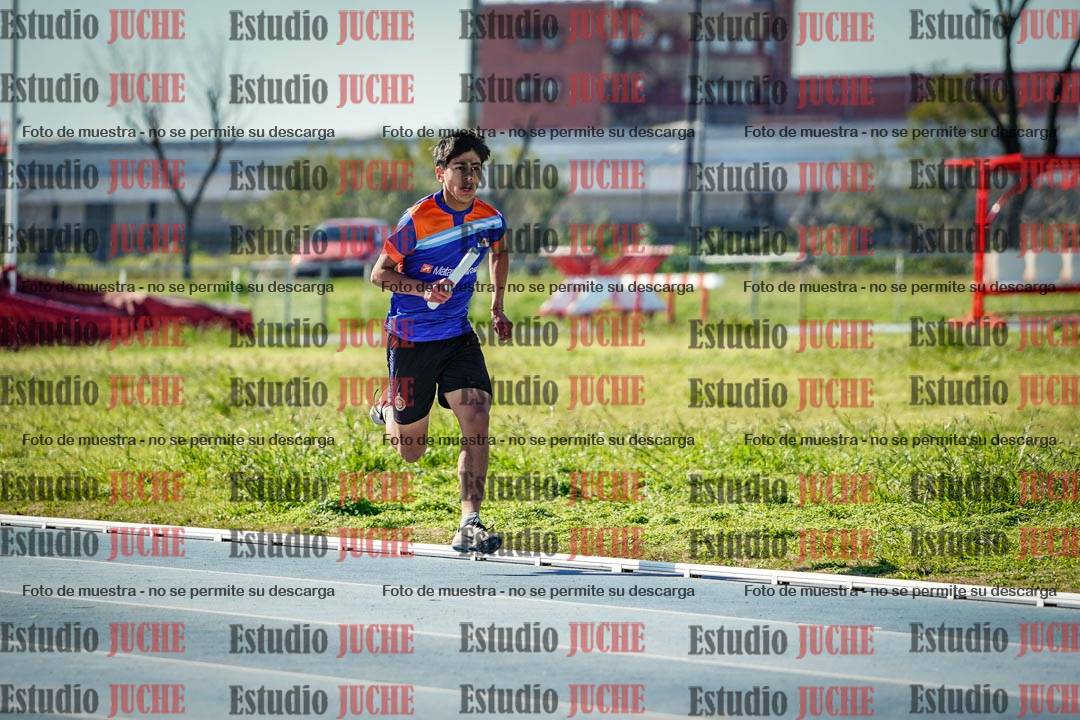 Fotos de las Postas 4x400 m de mujeres y varones