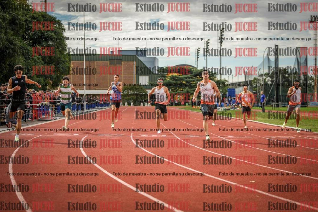 Fotos de los 400 m llanos de varones