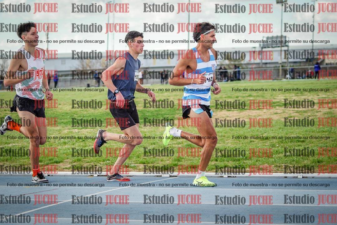Fotos de los 5000 m llanos de varones