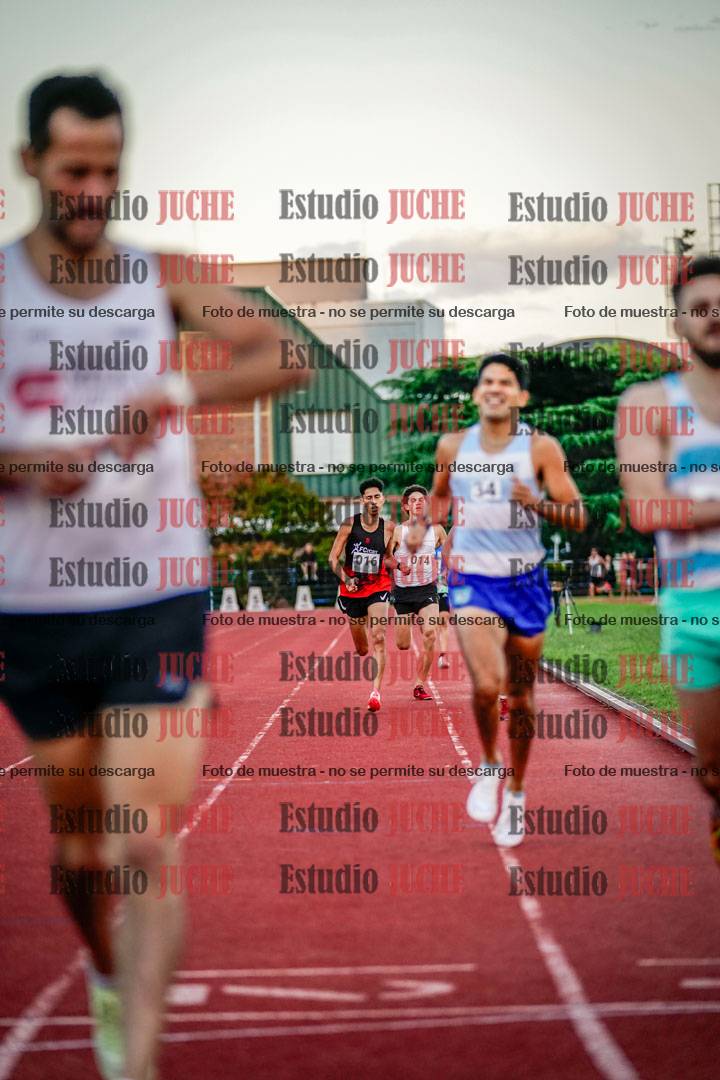Fotos de los 1500 m llanos de varones