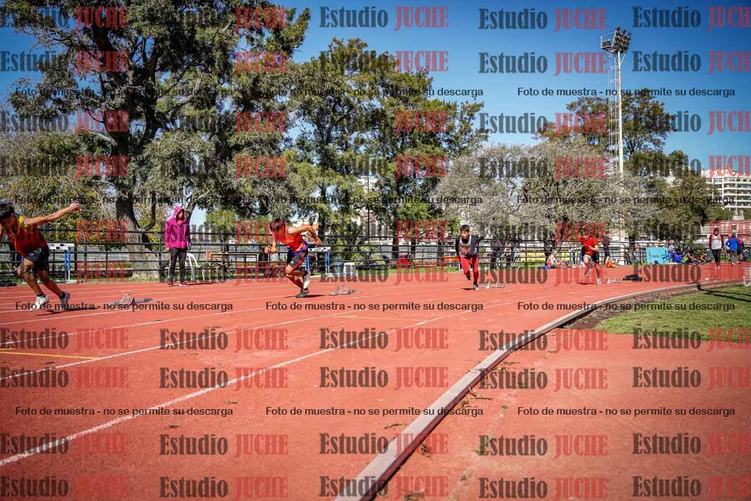 Fotos de los 200 m llanos de varones