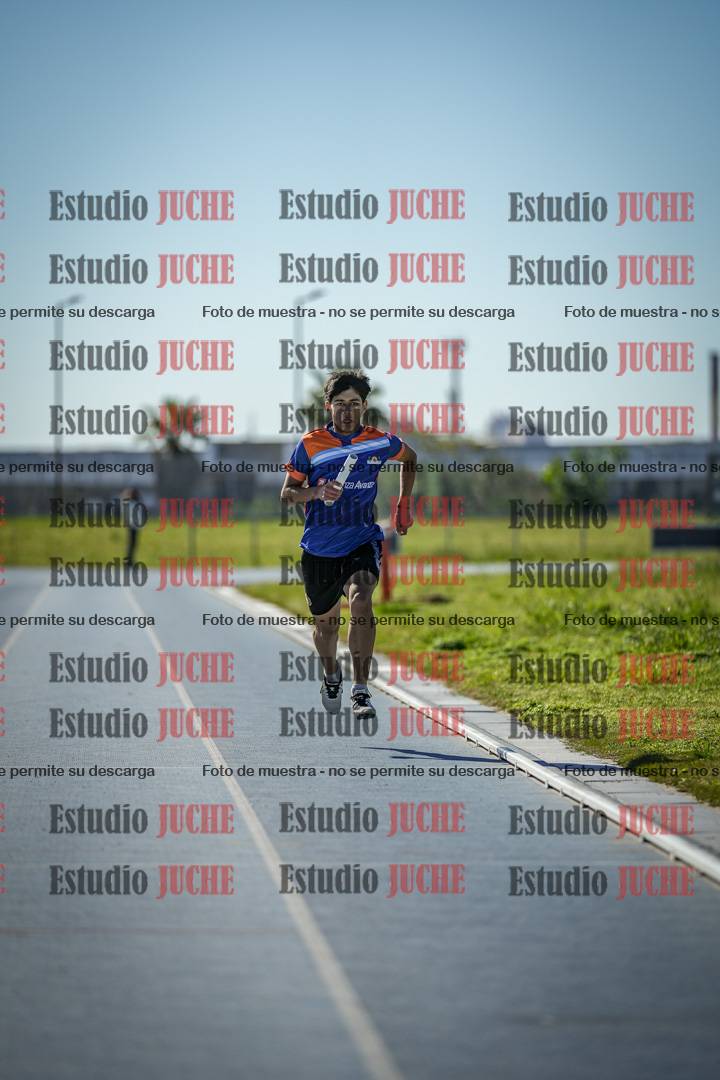 Fotos de las Postas 4x400 m de mujeres y varones