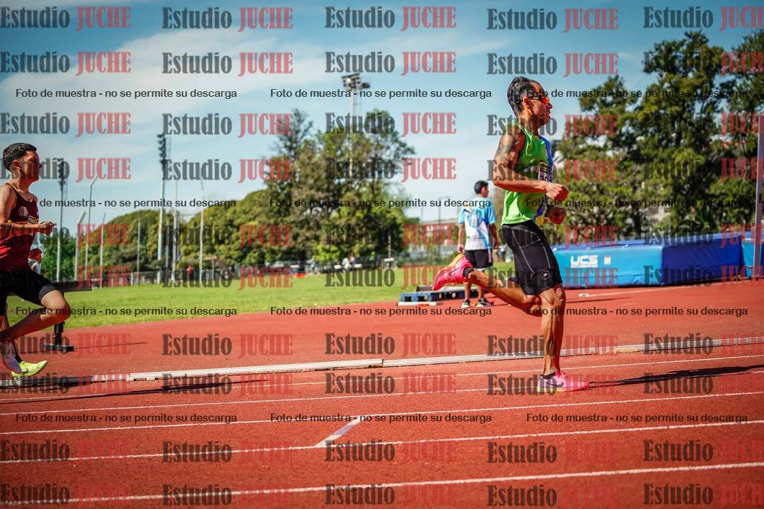 Fotos de los 800 m llanos de varones
