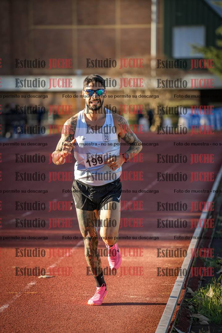 Fotos de los 3000 m llanos de varones