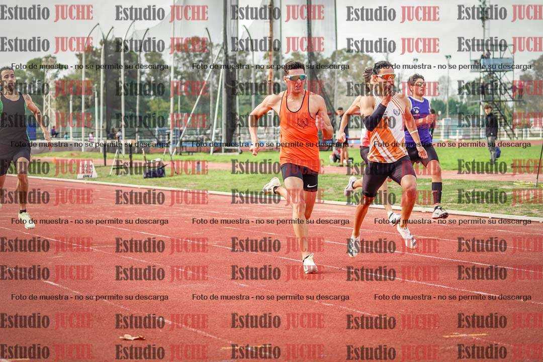 Fotos de los 400 m llanos de varones
