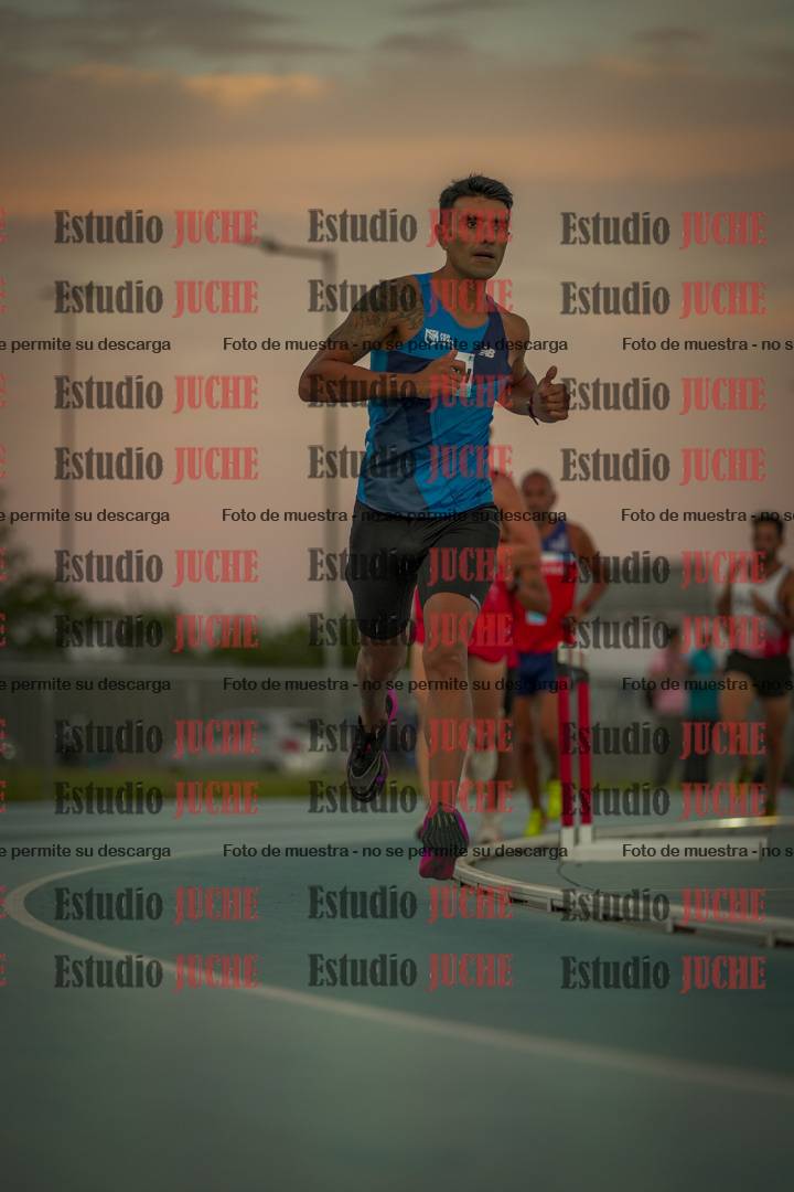 Fotos de los 3000 m llanos de varones