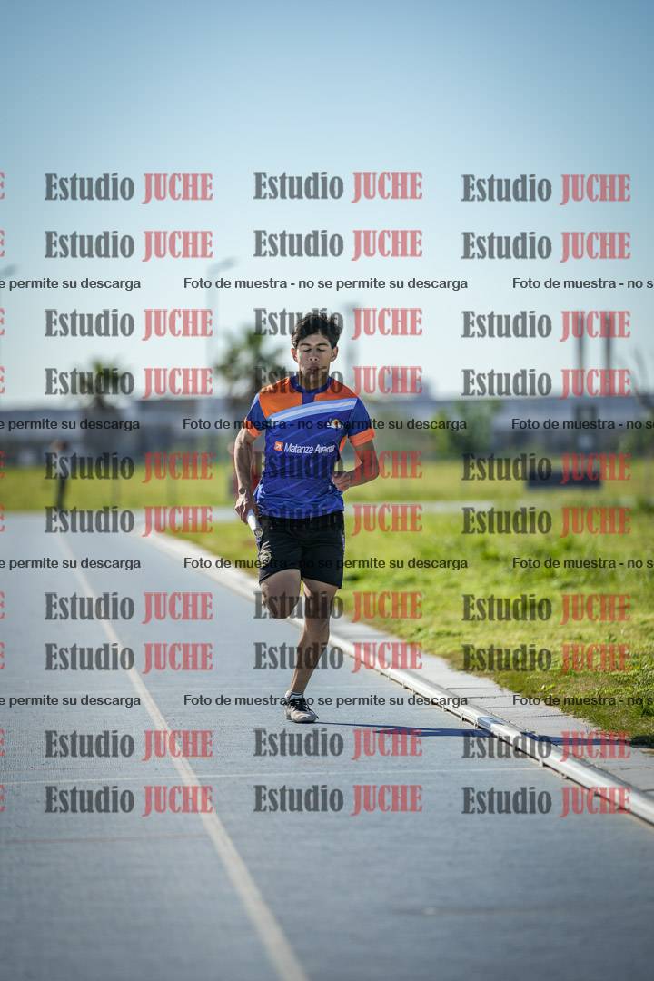 Fotos de las Postas 4x400 m de mujeres y varones