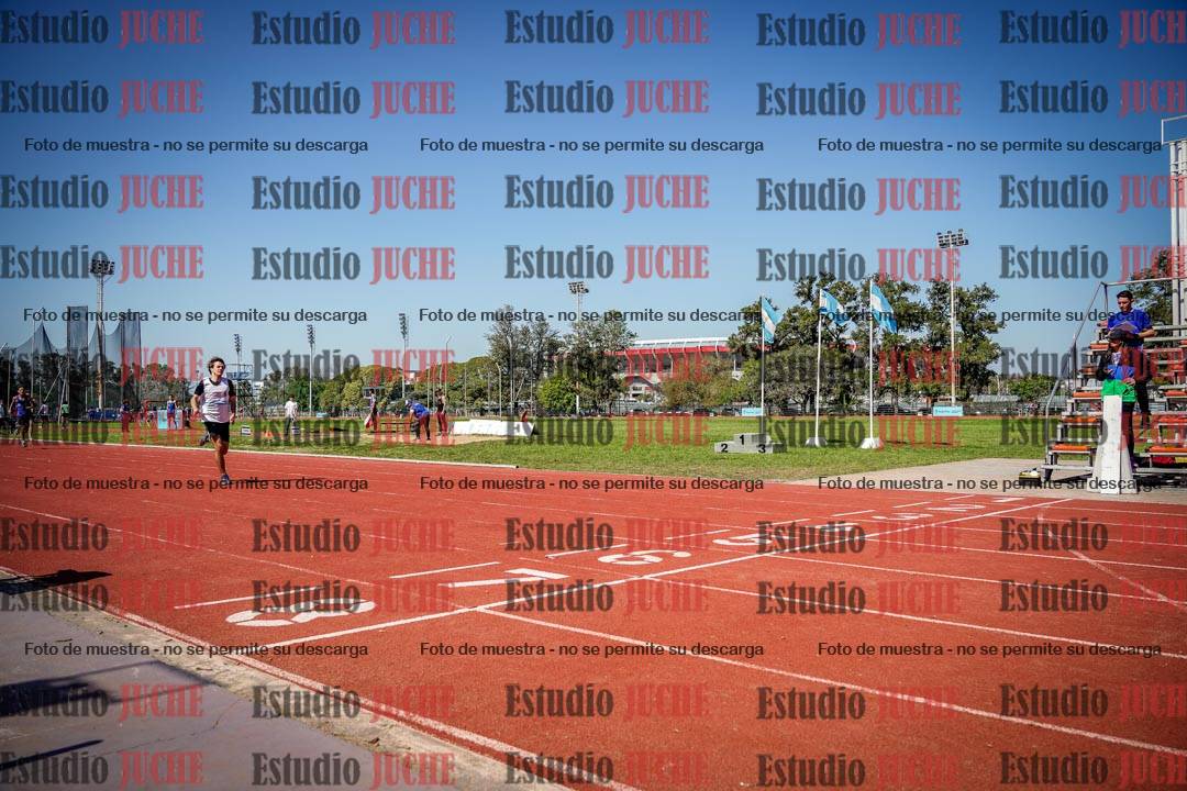 Fotos de los 400 m llanos de varones