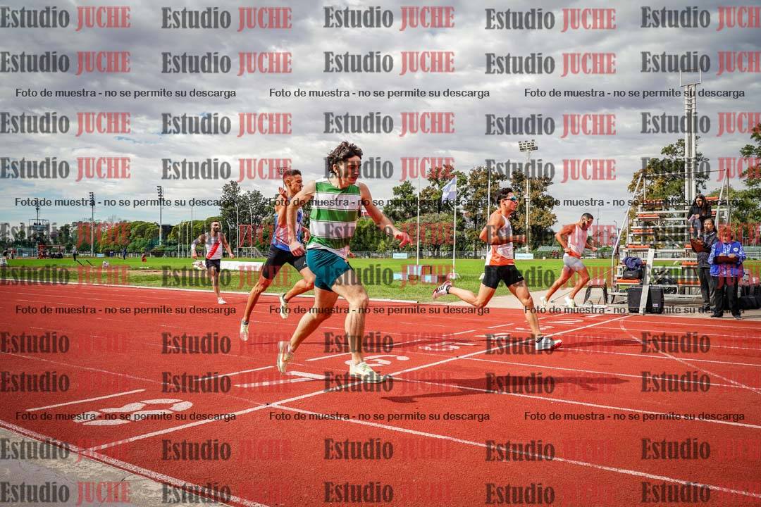 Fotos de los 400 m llanos de varones