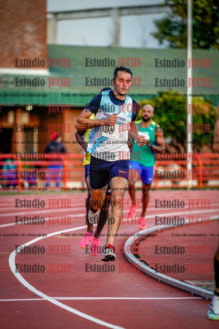 Fotos de los 1500 m llanos de varones - deca 10