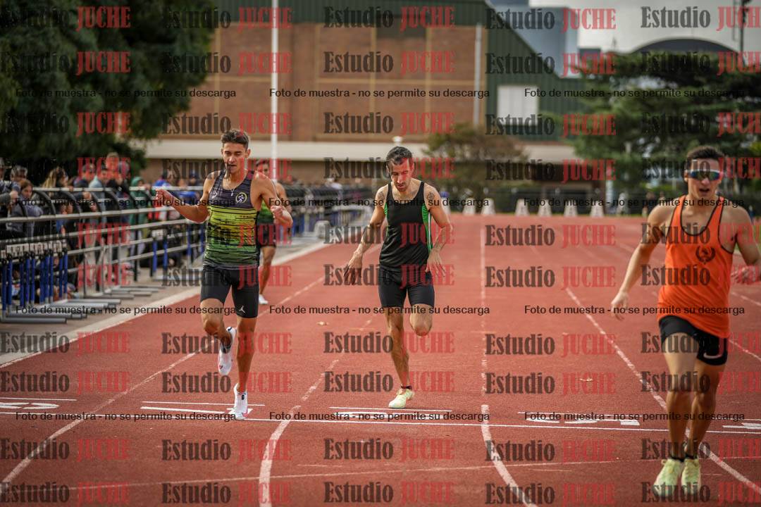 Fotos de los 400 m llanos de varones