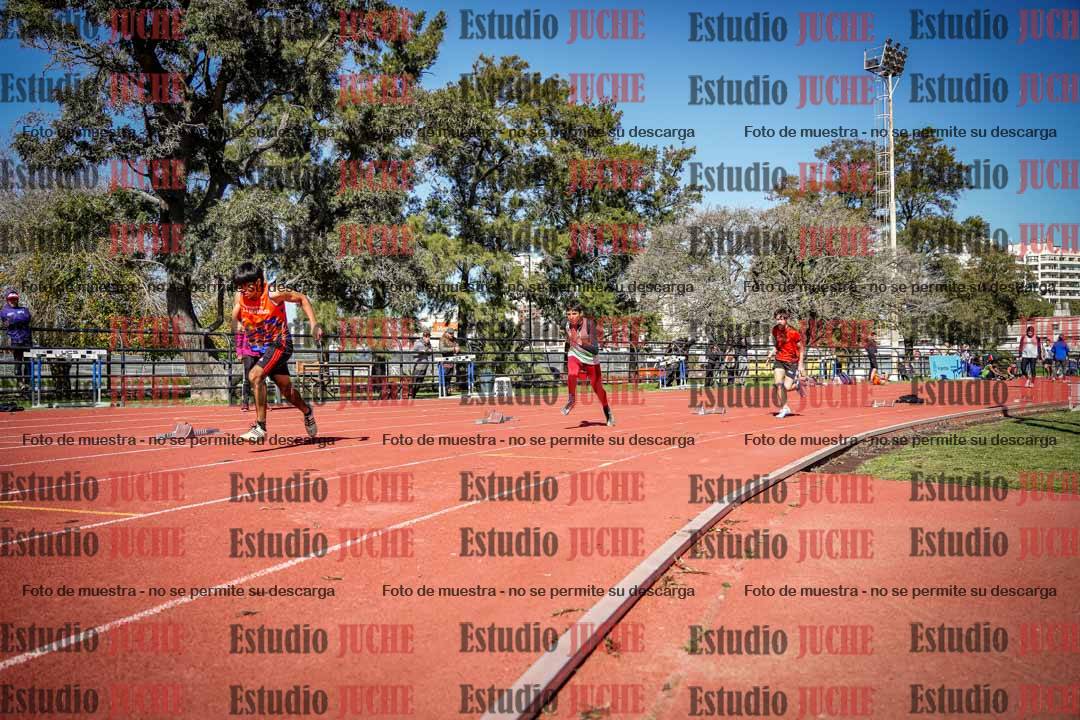 Fotos de los 200 m llanos de varones