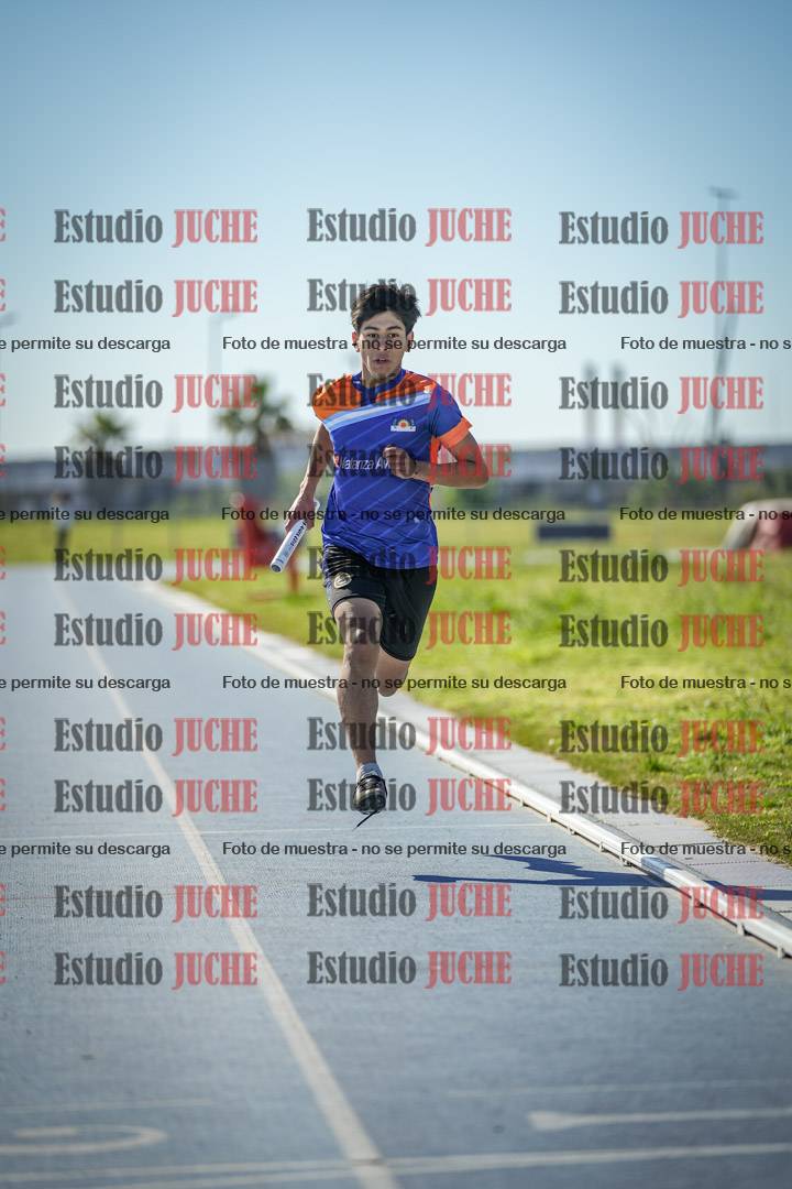 Fotos de las Postas 4x400 m de mujeres y varones
