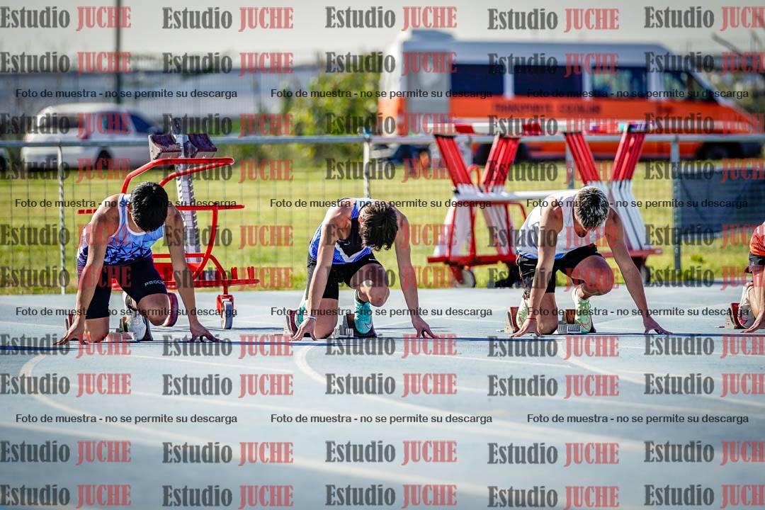 Fotos de los 100 m llanos de varones - FINAL