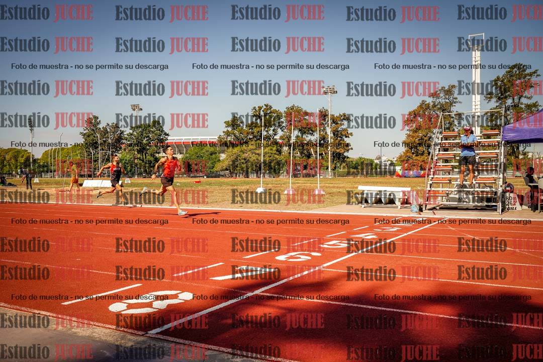 Fotos de los 400 m llanos de varones
