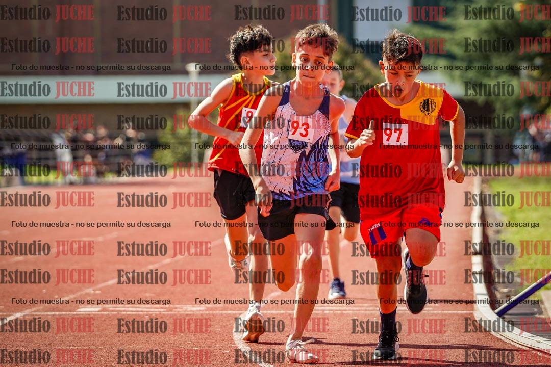 Fotos de los 1000 m llanos de varones