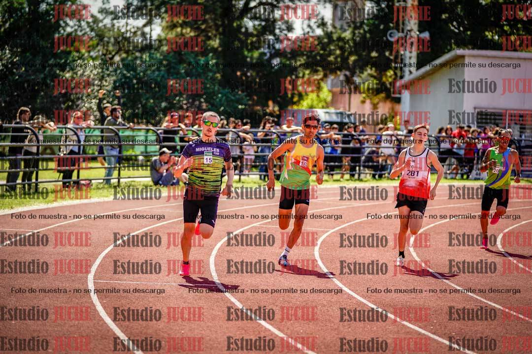 Fotos de los 800 m llanos de varones