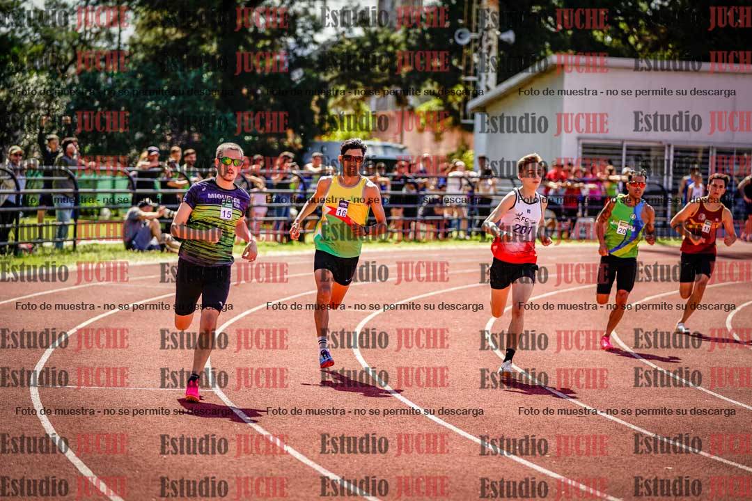 Fotos de los 800 m llanos de varones