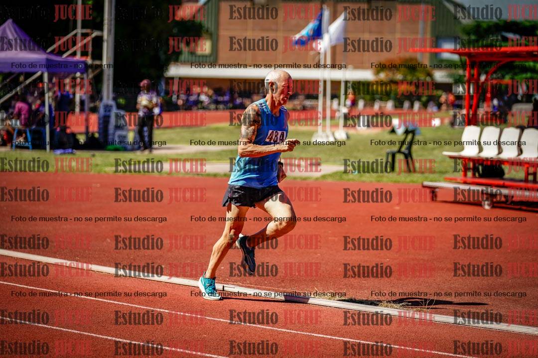 Fotos de los 800 m llanos de varones
