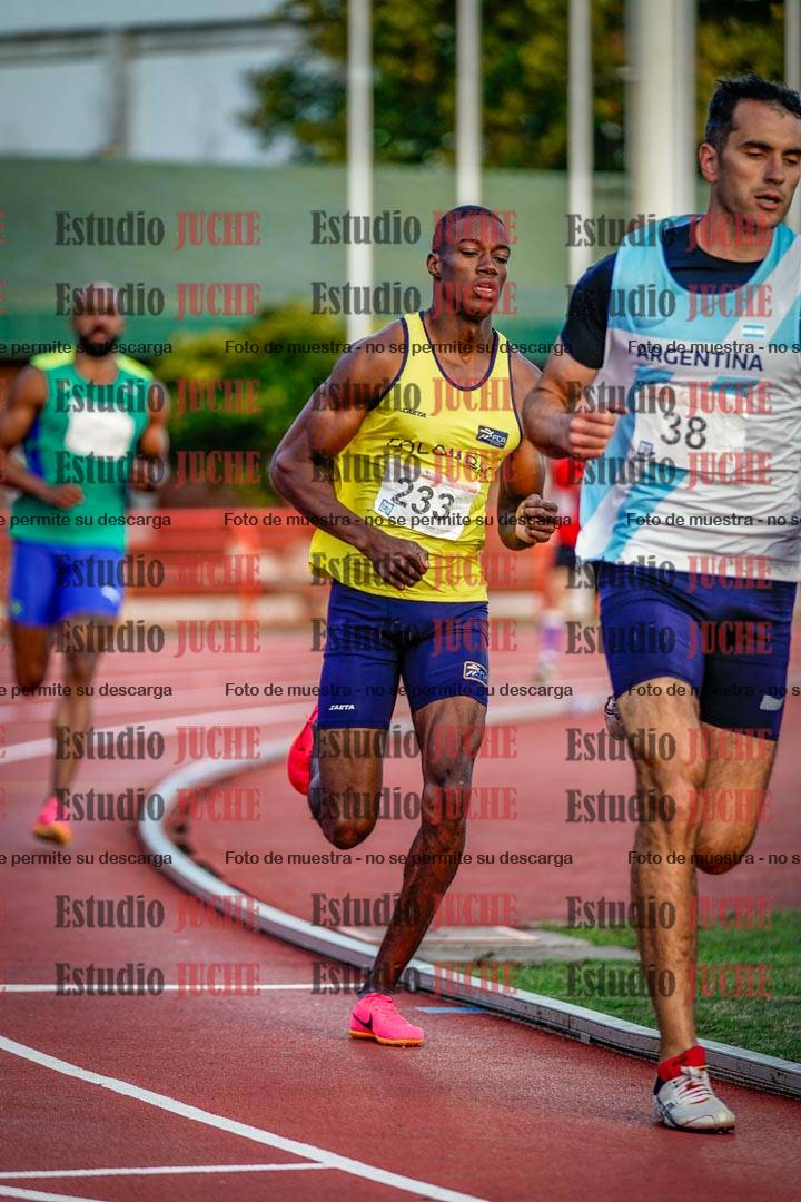 Fotos de los 1500 m llanos de varones - deca 10
