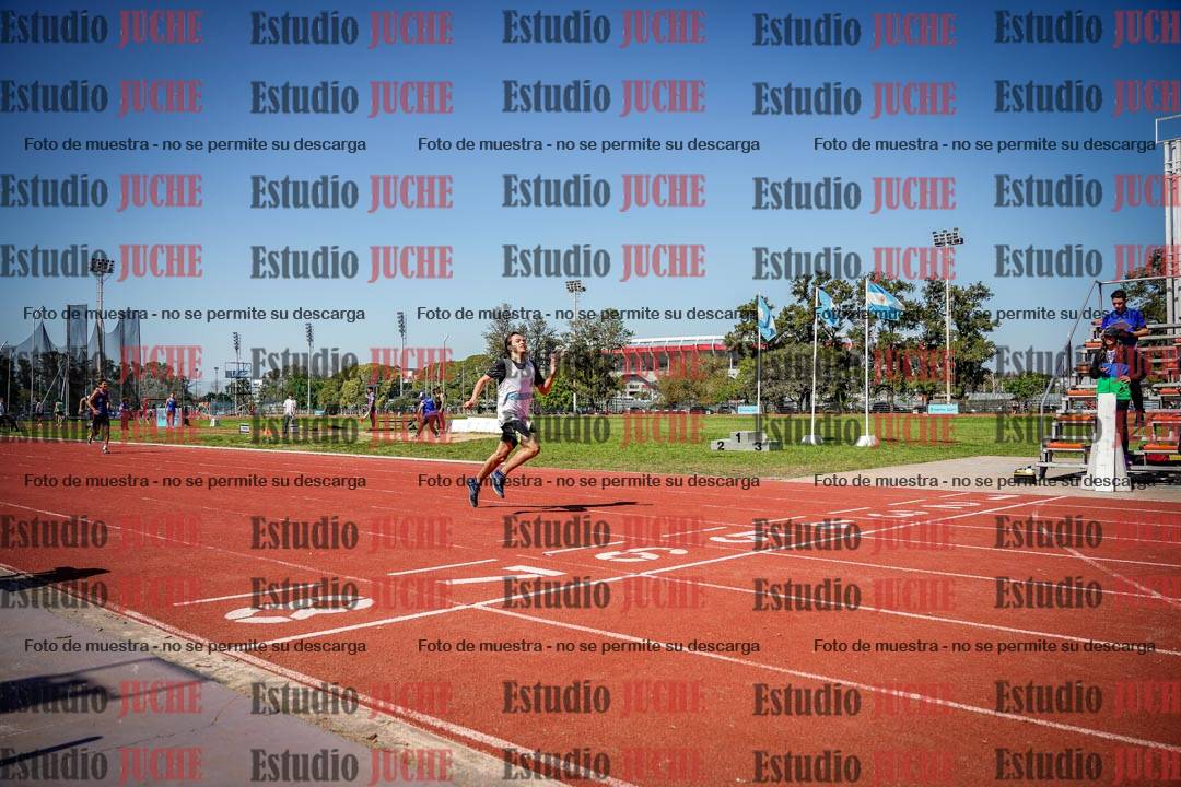 Fotos de los 400 m llanos de varones