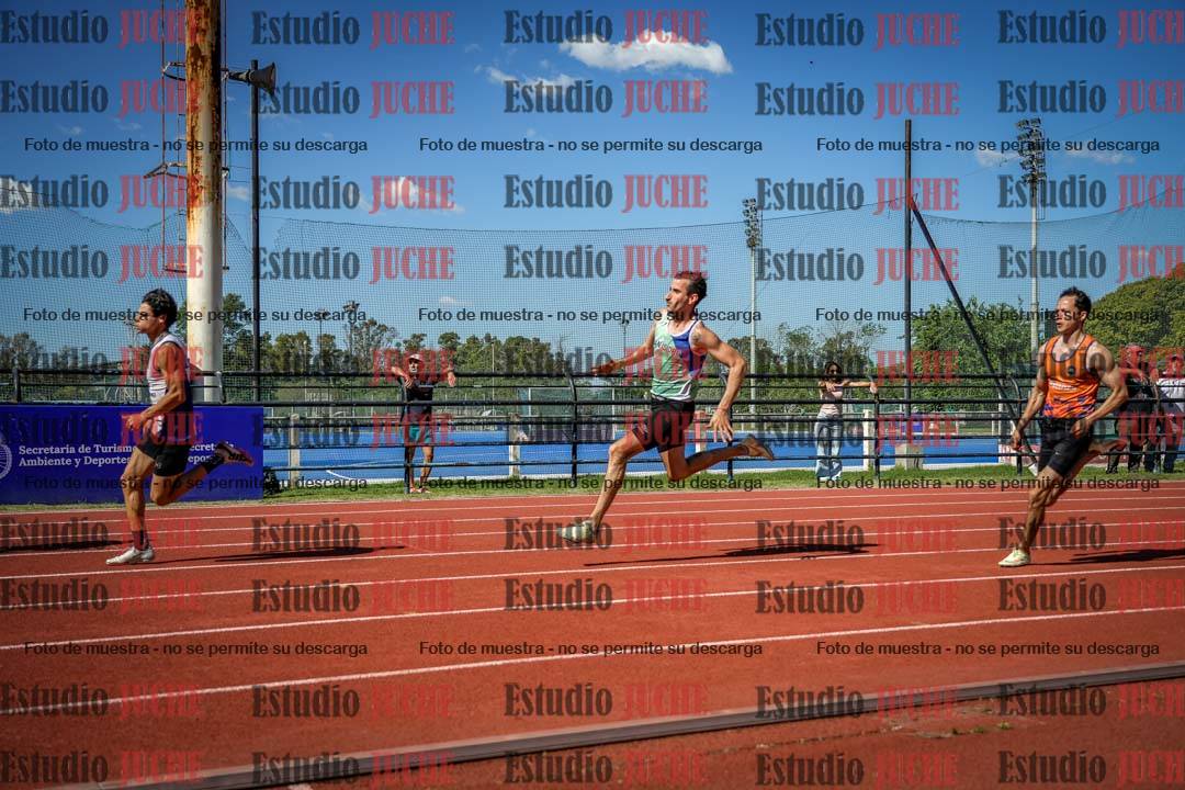 Fotos de los 200 m llanos de varones