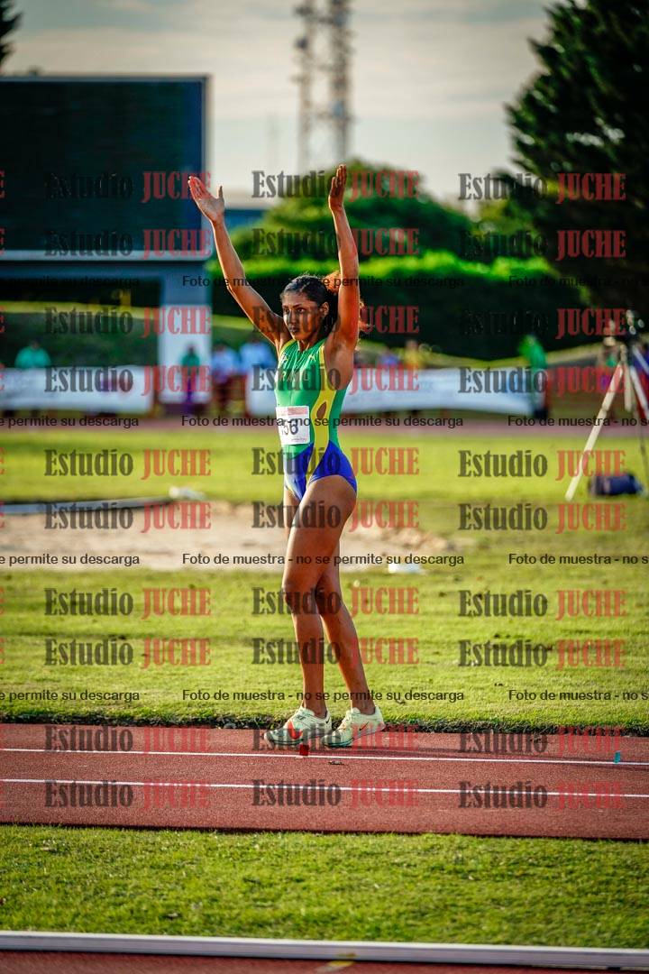 Fotos de algunos extras y podios del día 1