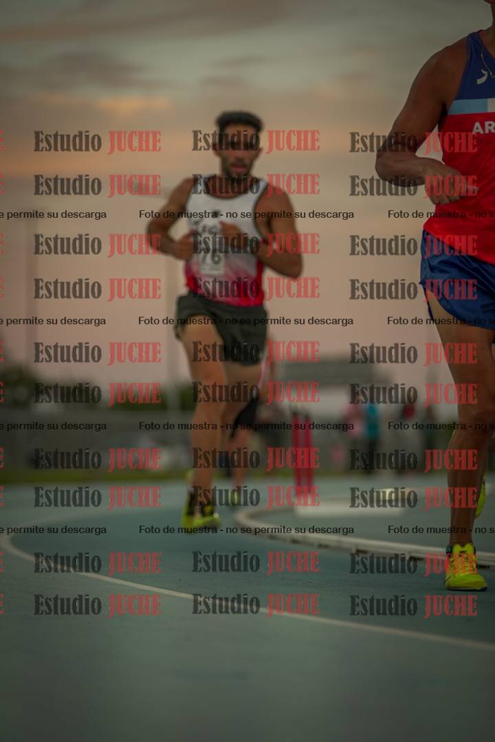 Fotos de los 3000 m llanos de varones
