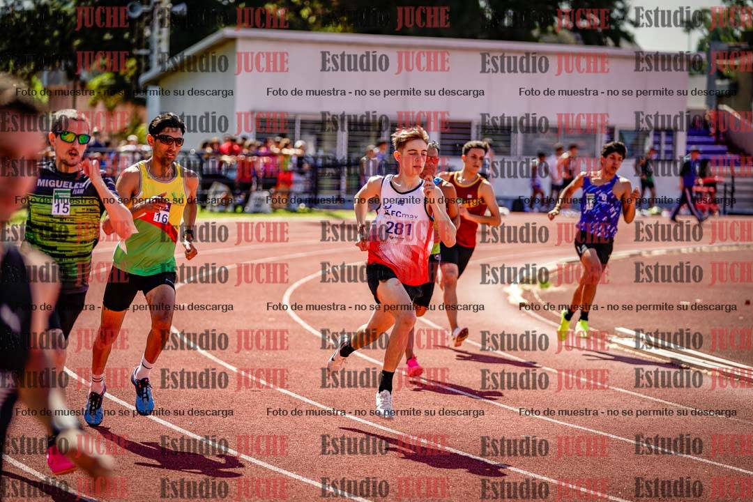 Fotos de los 800 m llanos de varones