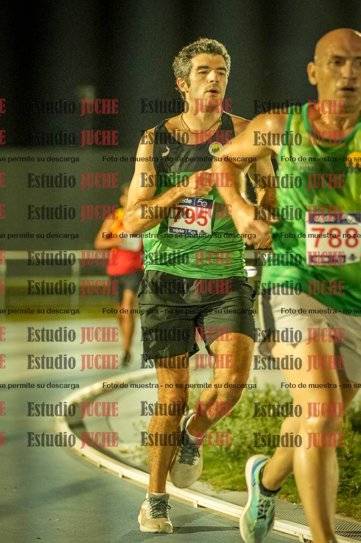 Fotos de los 3000 m llanos de varones