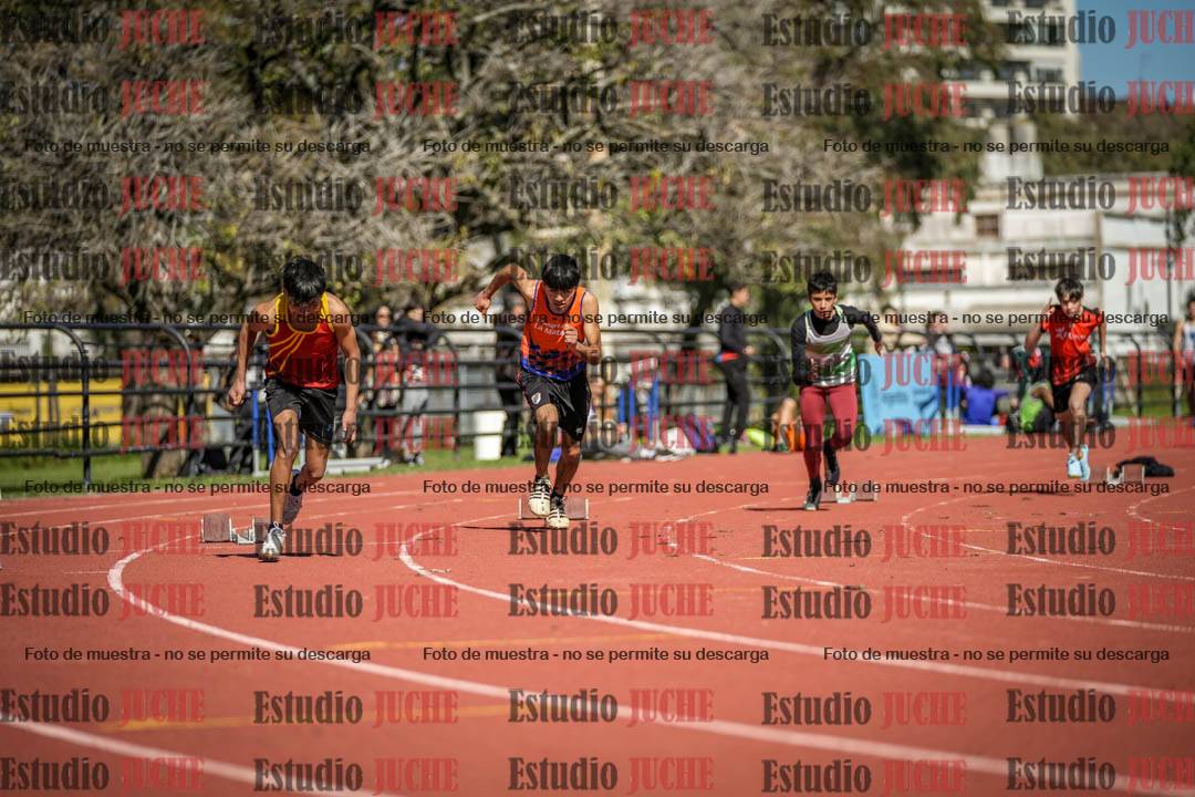 Fotos de los 200 m llanos de varones