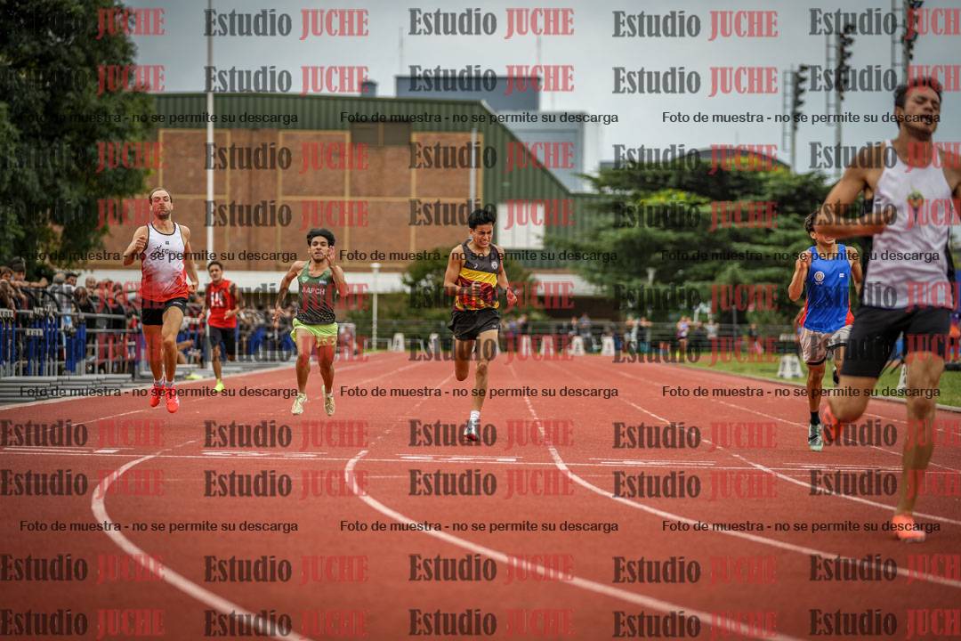 Fotos de los 400 m llanos de varones