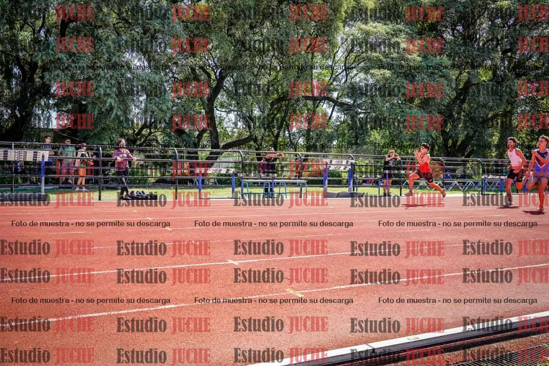 Fotos de los 100 m llanos de varones