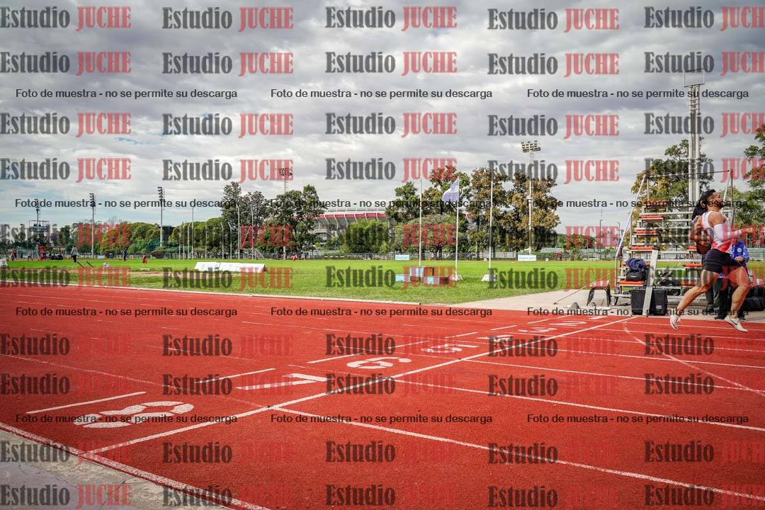 Fotos de los 400 m llanos de varones